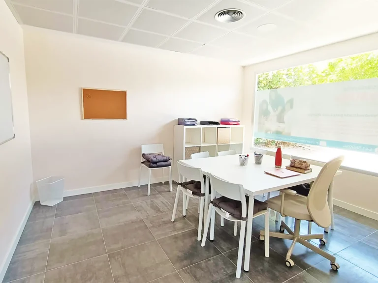 Academia de estudios Crisálida en el barrio de La Montaña, Aranjuez: clases de refuerzo escolar y apoyo educativo personalizado