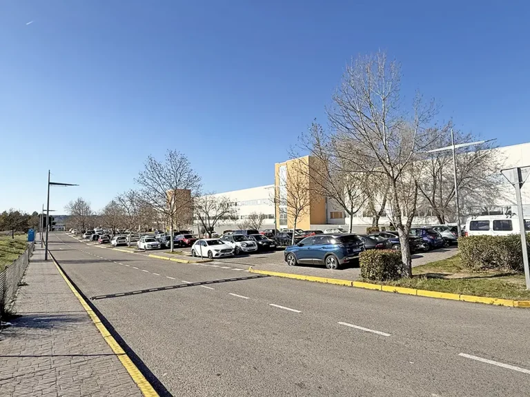 Lateral del Hospital Universitario del Tajo