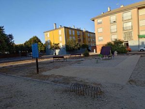 Parque Calle Caceres en La Montaña