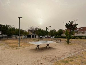 Mesa de pin pon de Calle Tarraco, La Montaña